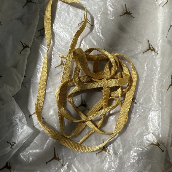 Jordan 1 Retro High OG Mid Womens Basketball Shoes Gold FD2596-107 NEW Multi Sz - Picture 5 of 6